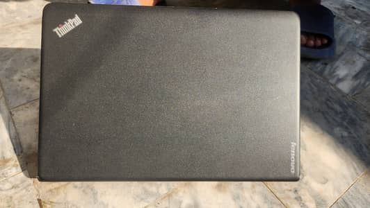 Lenovo ThinkPad i5 6 . UL32UJ9