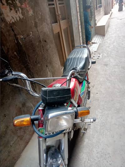 Honda CD70 for sale