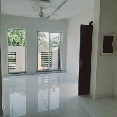 5 Marla Modern House in DHA For Sale
