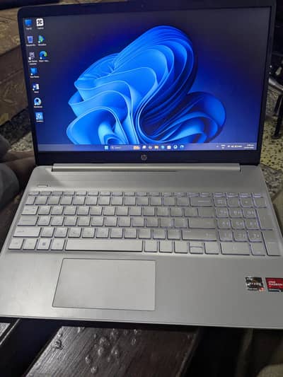 HP Laptop 15s | Ryzen 5 5625U (6 Cores) | 8GB RAM | 512GB SSD