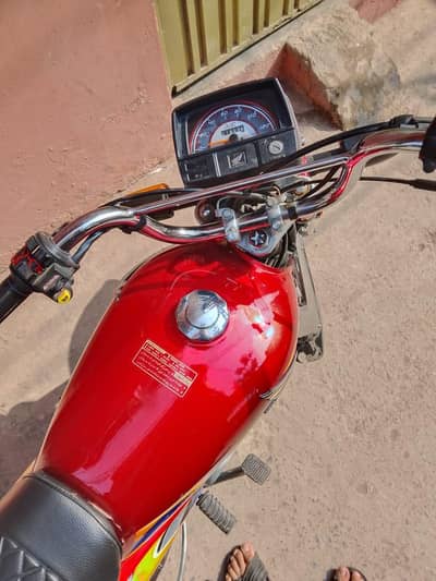 Honda CD 70 MODEL 2024+2025