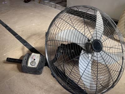 Solar Fan / Pedestal Fan – Working Perfectly (6/10 Condition)