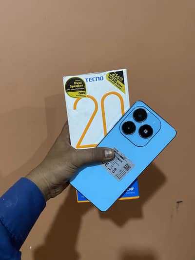 Tecno spark 20 8/256 with box