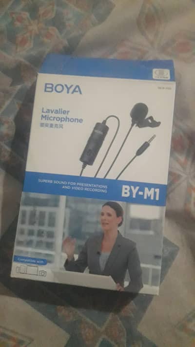 boya ka mike condition10by10  just box open urgently sale