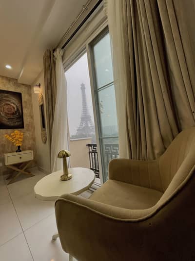 Per day luxury Apartments Available in Bahria Town Lahore