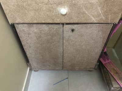 Cabinet / Storage organizer / Almari