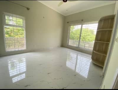 1 Kanal Upper Portion Available For rent In I-8/4