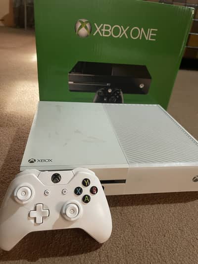 Xbox one 500gb jailbreak with one wireless controller