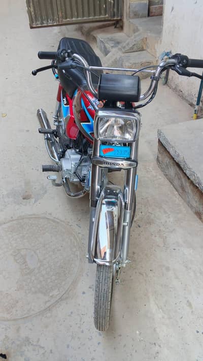 Honda cd70 25 by 26 model