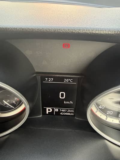 Suzuki swift Glx Cvt 2021 model white color