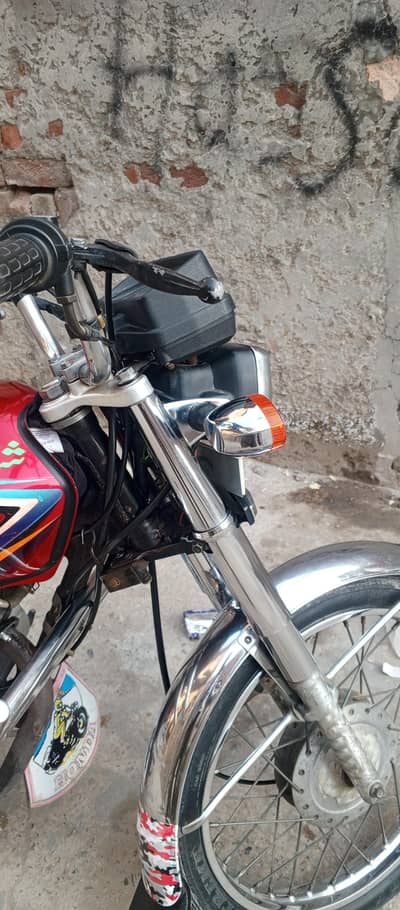 I need money ingen pak sound is good all parts genuine like a new bike