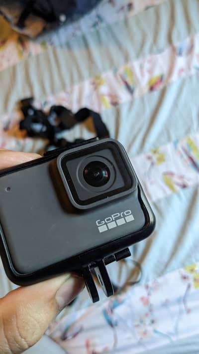 GOpro 7 silver with accessories