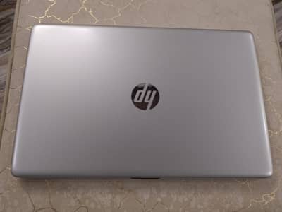 Hp i5 8 gen Laptop