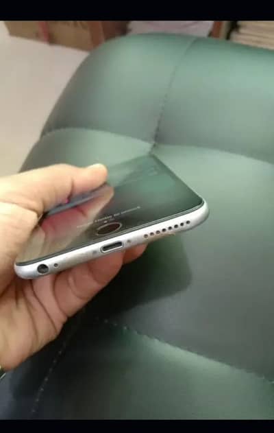 I phone 6s 64 gb my wts numr 0323,0901578