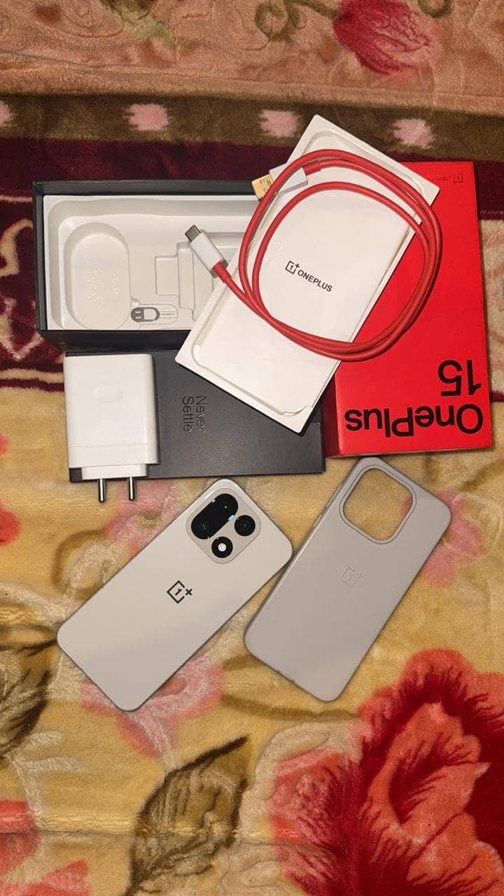 Oneplus 15 complete box 2
