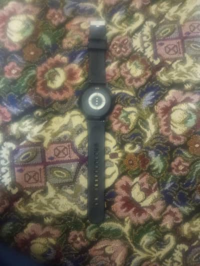 Luna zero smart watch avuable for sale condition 10/9