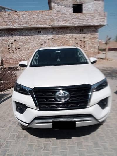 Toyota Fortuner 2022 Automatic