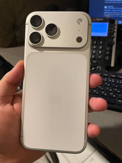 17 promax Silver Titanium