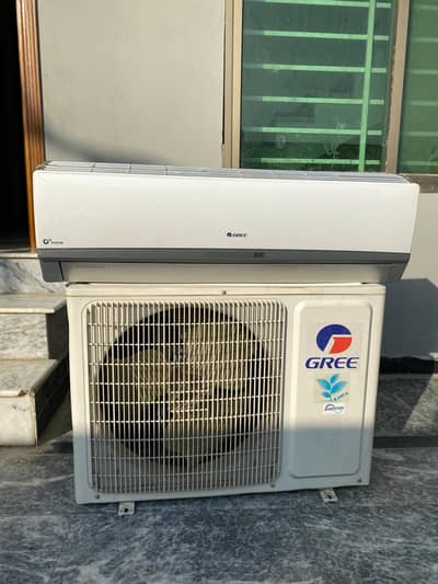 GREE 1.5 Ton Inverter AC – Excellent Condition – Urgent Sale