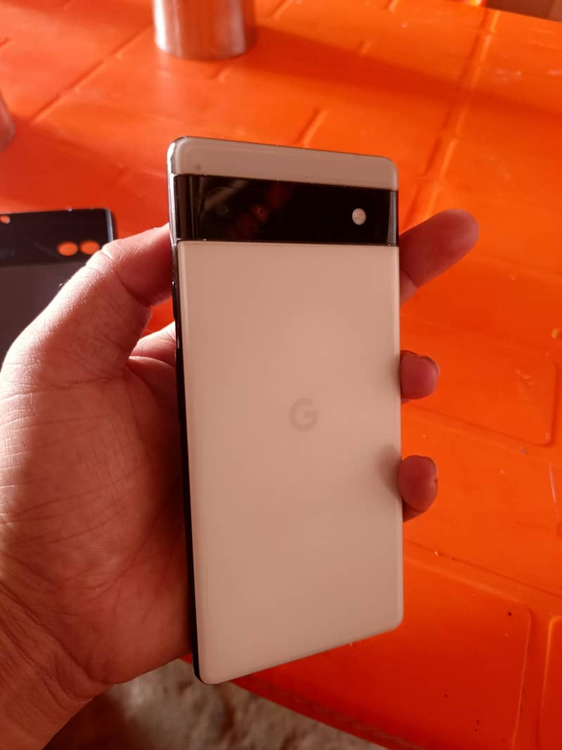 Pixel 6A 4