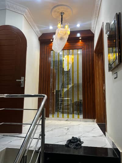 10 MARLA BRAND NEW LUXURY EXCELLENT NEW CONDITION GOOD UPPER PORTION HOUSE FOR RENT IN JANIPER BLOCK BAHRIA TOWN LAHORE