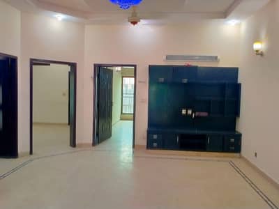 8 MARLA LIKE A BRAND NEW LUXURY EXCELLENT GOOD FULL HOUSE FOR RENT IN ALI BLOCK BAHRIA TOWN LAHORE