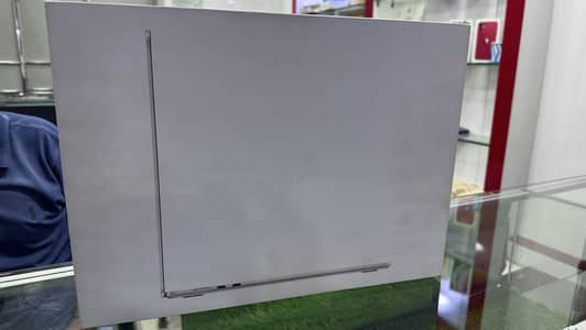 macbook air 15 inch m3 chip 16/512gb