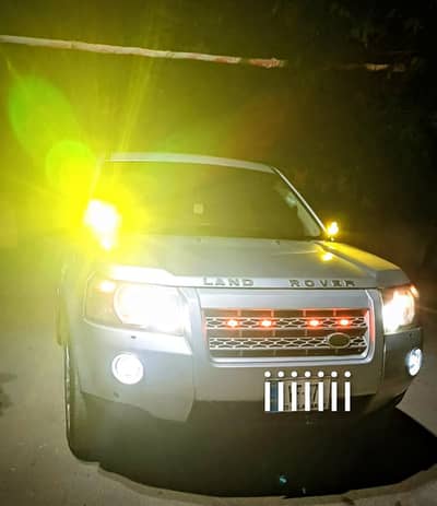 Land Rover LR 2 London Model