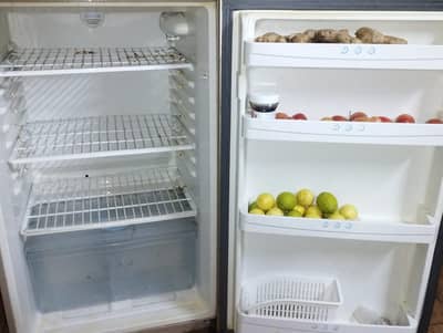 Hair Fridge for Sale In Good condition