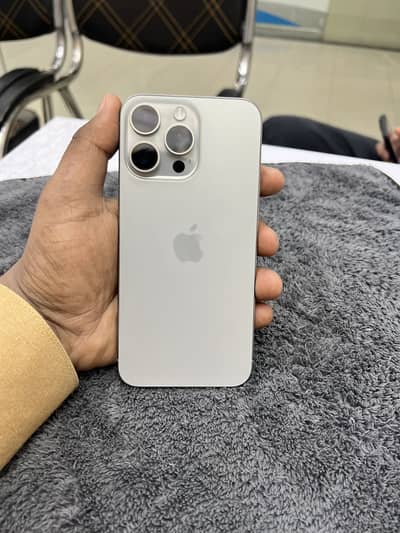 I phone 15 pro max Jv