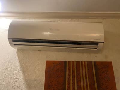 Flower Split 1.5 Ton Inverter