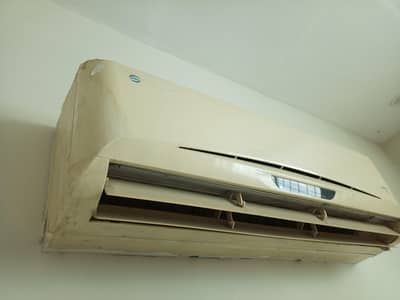 AC split 1.5 ton Excellent  working  condition  house use