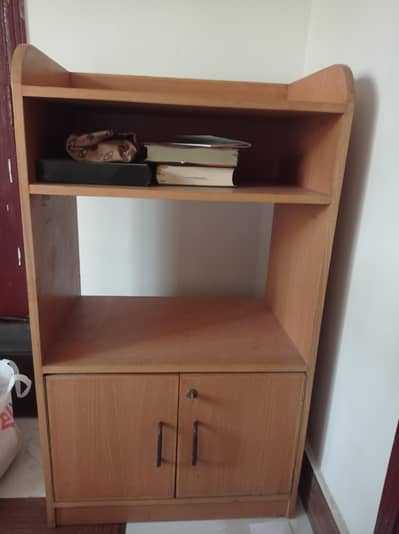 Microwave oven cabinet