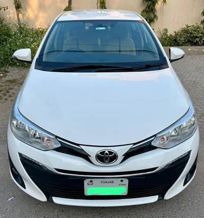 1.5 Toyota Yaris 2021 Full Option 1st Owner