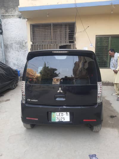 mitsubishi ek wagon 2010/2015
