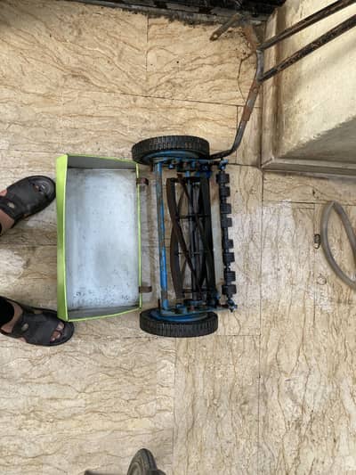 Manual Agriculture Grass Cutter – Heavy Duty Hand Push Lawn Mower