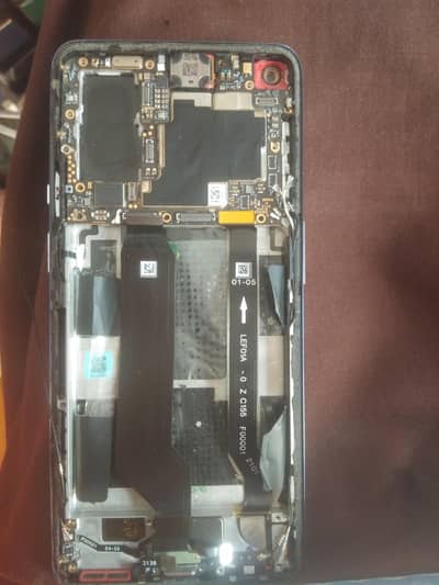 one plus 9 5g panel mai 6 7 lines hai board 10/10 hai approved