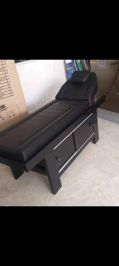 Massage Bed/Doctor Bed