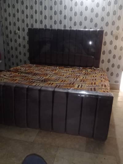 only bed jaldi sale karna hain