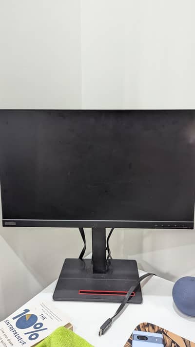 Lenovo 24 inch monitor bezelless