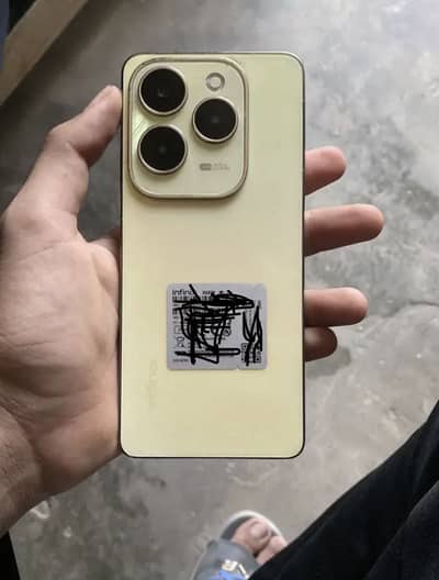 PHONE ALL ORIGNAL HA 10/10 CONDITION