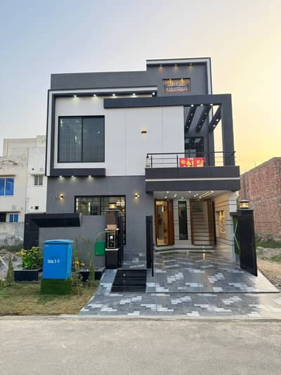 5 Marla Beautiful House for Sale in C Block Phase 2 Bahria Orchard Lahore 3 Bed Modern Home