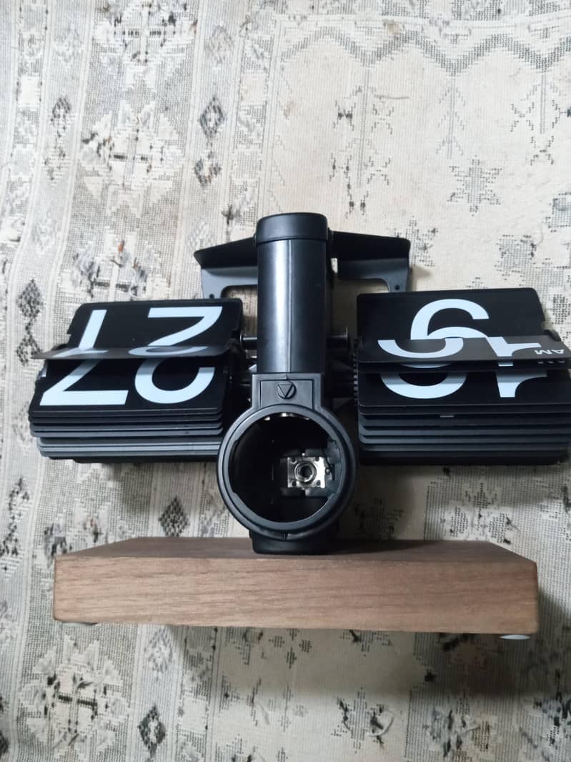 retro flip clock some numbers missing 1