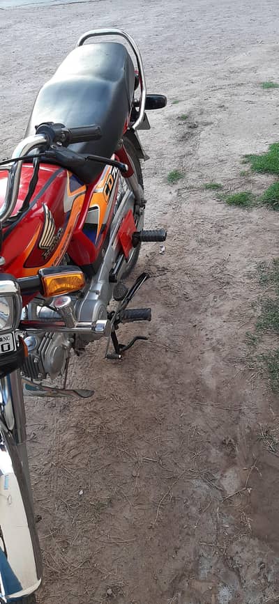 Honda cd70 2025