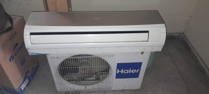 Haier 1.5 ton simple used ac for sale.