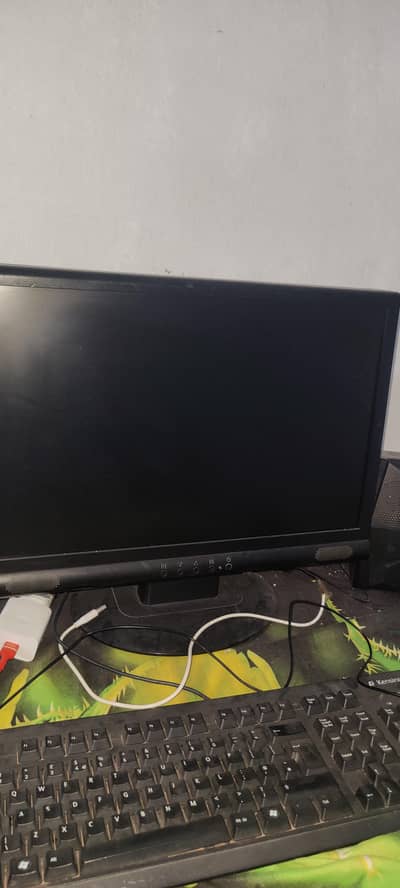 Desktop Computer For Sale – Full Set