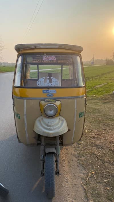 Cng  rickshaw
