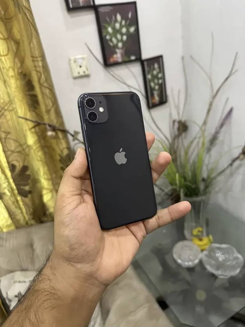 iPhone 11 4