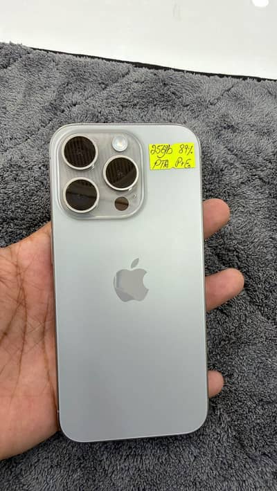 I PHONE 15 PRO 89  HEALTH  10/10 P+E SIM