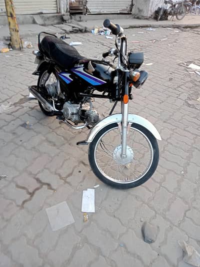 Urgent Sale – Honda CD70 2008 (Black) | Excellent Condition